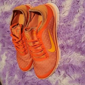 Nike - Free 3.0 V5 EXT - Women's 8 - 579828-800